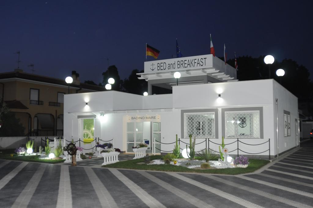 Badinomare Acomodação com café da manhã Terracina Exterior foto